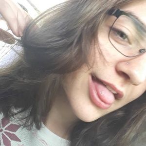 Meet your Posher, Alexia